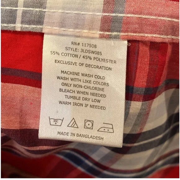 Vintage Levi’s Short Sleeve Pearl Snap Button-Up Shirt - Picture 13 of 13